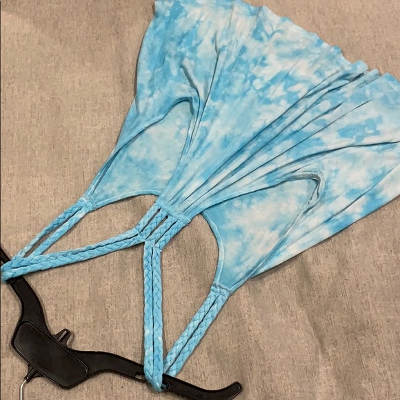 🌵Sky blue tye dye yoga top🌵 - Picture 4 of 9
